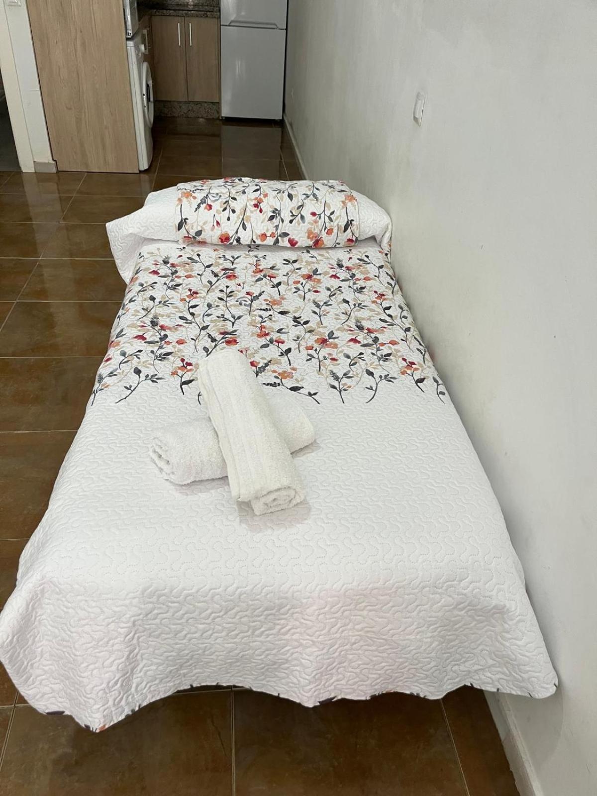 Becquer 2 Apartment Малага Екстериор снимка